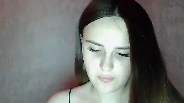 Snapshot of SweetLoraa chatting on July 18, 2026, 11:24 pm SweetLoraa online show from July 18, 2026, 11:24 pm