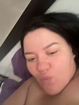 SunnyLeila2101 online show from November 10, 2025, 10:20 am