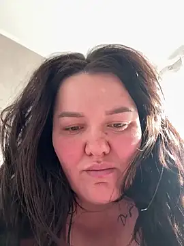 Snapshot of SunnyLeila2101 chatting on February 2, 2026, 11:31 am SunnyLeila2101 online show from February 2, 2026, 11:31 am