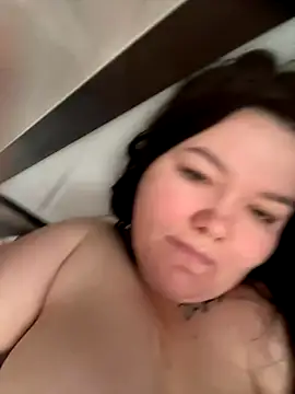 SunnyLeila2101 online show from November 28, 2025, 6:46 am