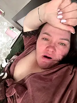 SunnyLeila2101 online show from December 14, 2025, 9:37 am