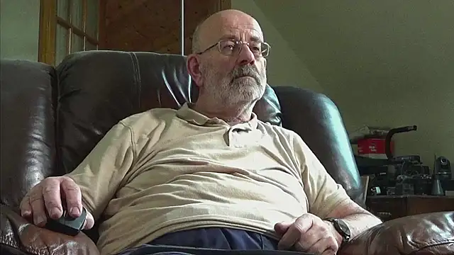 janzer13 online show from February 21, 2026, 2:19 pm