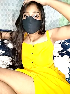 Snapshot of Crystil_love-21 chatting on October 9, 2025, 10:49 am Crystil love-21 online show from October 9, 2025, 10:49 am