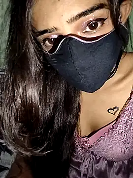 Snapshot of Crystil_love-21 chatting on September 18, 2025, 10:07 am Crystil love-21 online show from September 18, 2025, 10:07 am