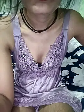 Snapshot of Crystil_love-21 chatting on September 13, 2025, 9:31 am Crystil love-21 online show from September 13, 2025, 9:31 am