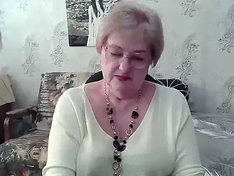 Renata62011 online show from April 7, 2026, 12:07 pm