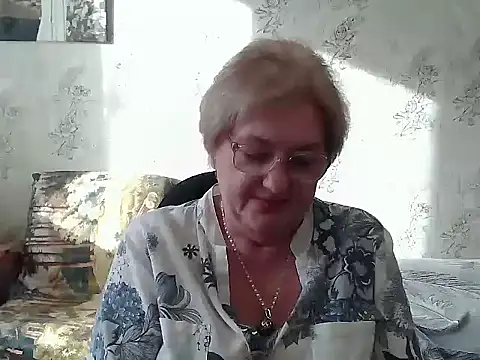 Renata62011 online show from November 3, 2025, 12:09 pm