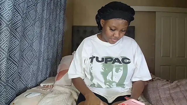 nanababe1 online show from April 4, 2026, 8:10 am