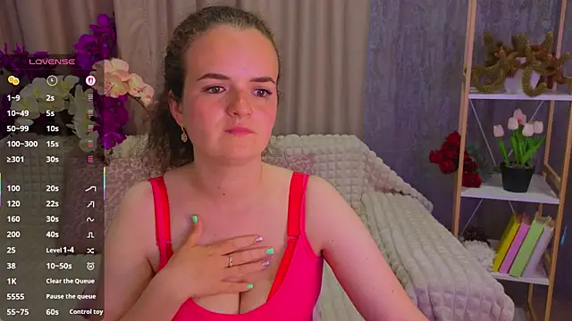 Luisa Rosee online show from May 12, 2026, 4:02 pm