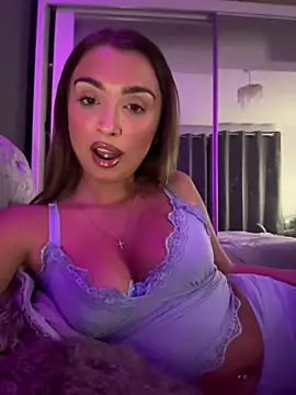 ellariverss online show from August 5, 2026, 2:38 am