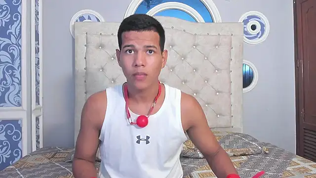 KingStark  online show from December 19, 2025, 12:58 am