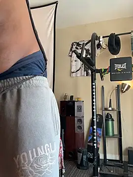 Snapshot of KeYBuMp323 chatting on February 3, 2026, 3:28 pm KeYBuMp323 online show from February 3, 2026, 3:28 pm