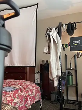 Snapshot of KeYBuMp323 chatting on February 25, 2026, 3:45 pm KeYBuMp323 online show from February 25, 2026, 3:45 pm