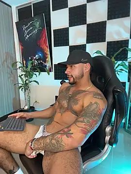 Snapshot of Nikola_Hank chatting on October 29, 2025, 9:19 am Nikola Hank online show from October 29, 2025, 9:19 am