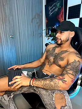 Snapshot of Nikola_Hank chatting on September 17, 2025, 4:58 am Nikola Hank online show from September 17, 2025, 4:58 am