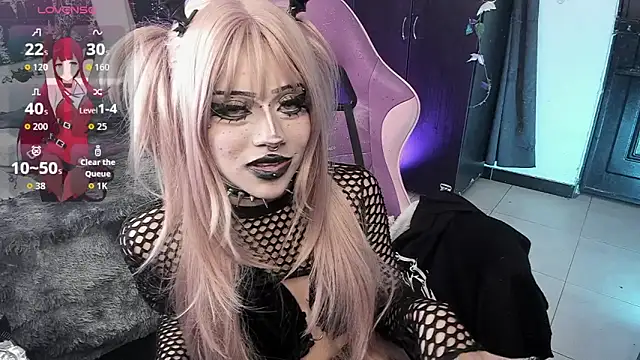 GothKitten666 online show from July 29, 2026, 3:50 am