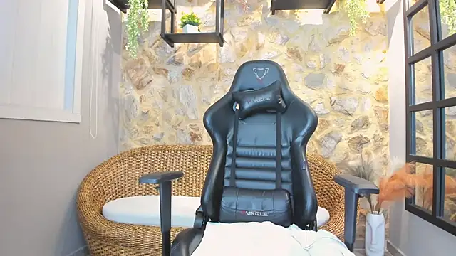 VenusBlazer online show from October 24, 2025, 11:31 am