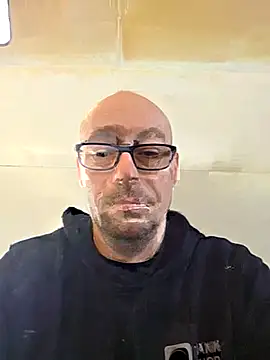 frenchy stud online show from February 19, 2026, 10:23 am