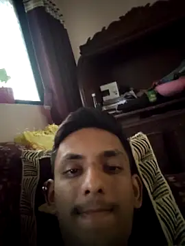 yung cplz online show from November 30, 2025, 11:22 am