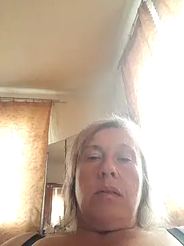 Catherine372311 online show from September 9, 2025, 10:57 am