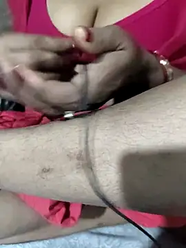 POOJACOUPLE online show from October 21, 2025, 8:08 pm