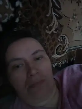 Romashka33011 online show from November 17, 2025, 7:56 am