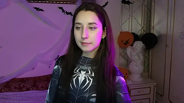 Eva Maller online show from October 27, 2025, 11:44 am