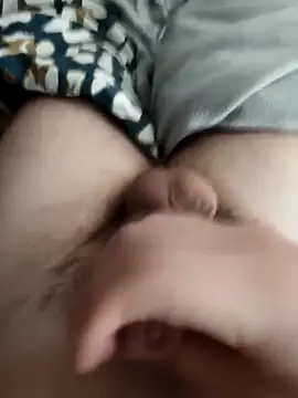 Snapshot of grossequeu_chaude chatting on October 6, 2025, 7:31 am grossequeu chaude online show from October 6, 2025, 7:31 am