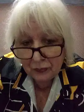 Alexia64231 online show from November 28, 2025, 12:38 pm