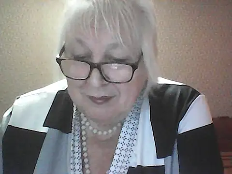 Alexia64231 online show from October 17, 2025, 3:32 am