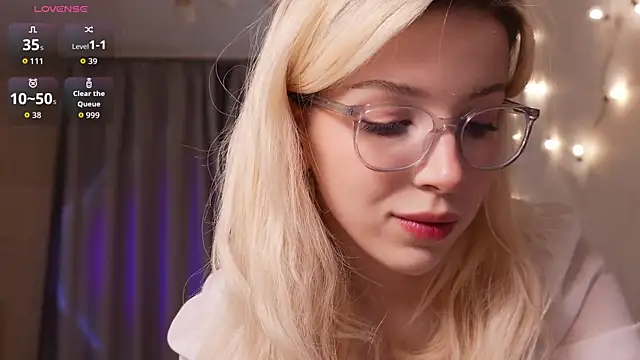 peachii meow online show from May 1, 2026, 2:11 pm