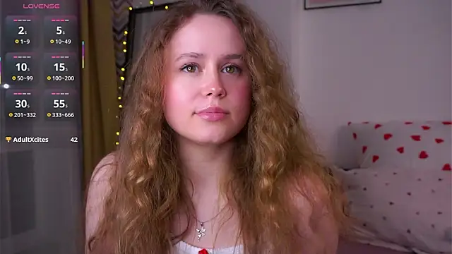 SusannaScholler online show from March 12, 2026, 10:14 pm