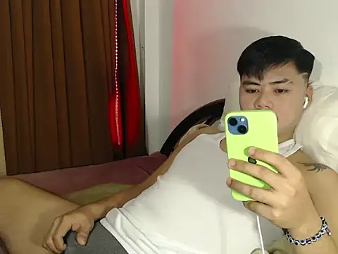 hot emman online show from March 15, 2026, 7:04 am