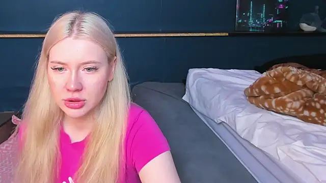 Lillie Berry online show from April 10, 2026, 4:30 am