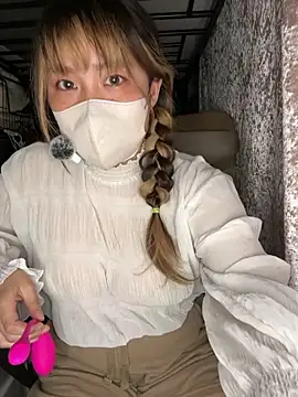 Snapshot of ichika_muu chatting on September 13, 2025, 7:08 am ichika muu online show from September 13, 2025, 7:08 am