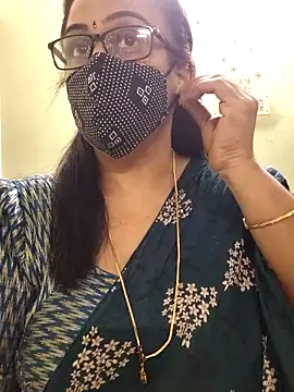 sweet-lotus online show from April 4, 2026, 9:38 am