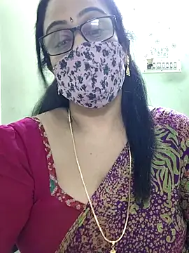 sweet-lotus online show from April 10, 2026, 7:04 am