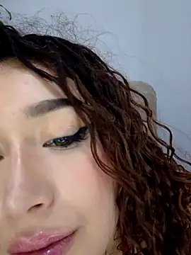 LilithAmber11 online show from September 10, 2025, 5:06 am