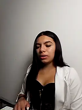 Snapshot of Emiily_bliss chatting on September 10, 2025, 11:31 am Emiily bliss online show from September 10, 2025, 11:31 am