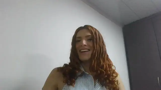 Snapshot of Emma_Lodge chatting on July 14, 2026, 1:06 pm Emma Lodge online show from July 14, 2026, 1:06 pm