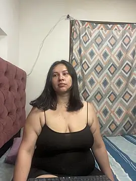 victoriadaniela online show from January 6, 2026, 4:49 am