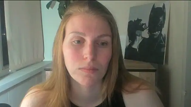 Snapshot of JuliaMuuun chatting on April 17, 2026, 10:23 pm JuliaMuuun online show from April 17, 2026, 10:23 pm