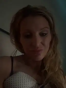 Snapshot of BaddieBossXX2 chatting on June 6, 2026, 12:54 pm BaddieBossXX2 online show from June 6, 2026, 12:54 pm