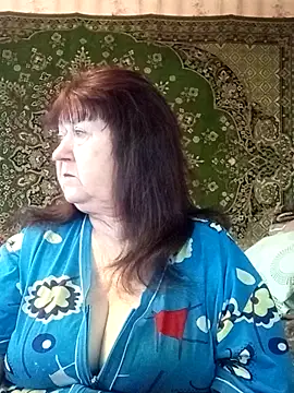 CrystalLime6411 online show from February 25, 2026, 11:43 am