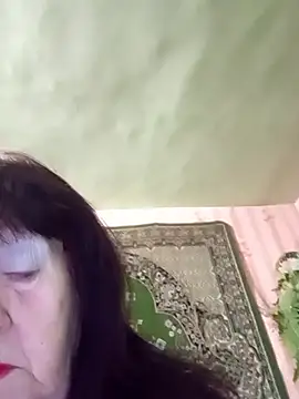 CrystalLime6411 online show from January 17, 2026, 5:11 am