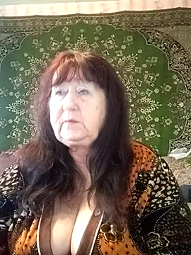 CrystalLime6411 online show from March 4, 2026, 9:28 am