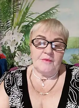 VioletSweet5566 online show from October 5, 2025, 3:58 pm