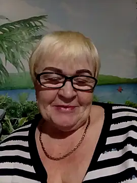 VioletSweet5566 online show from December 13, 2025, 8:04 pm