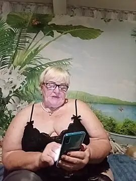 Snapshot of VioletSweet5566 chatting on July 8, 2026, 5:57 pm VioletSweet5566 online show from July 8, 2026, 5:57 pm