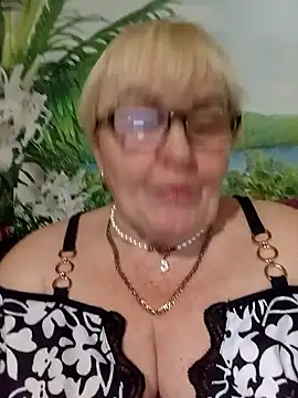 VioletSweet5566 online show from January 18, 2026, 1:47 pm